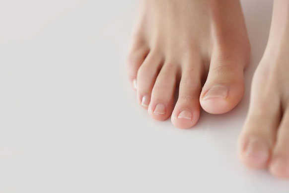 Причины возникновения синдрома желтого ногтя
