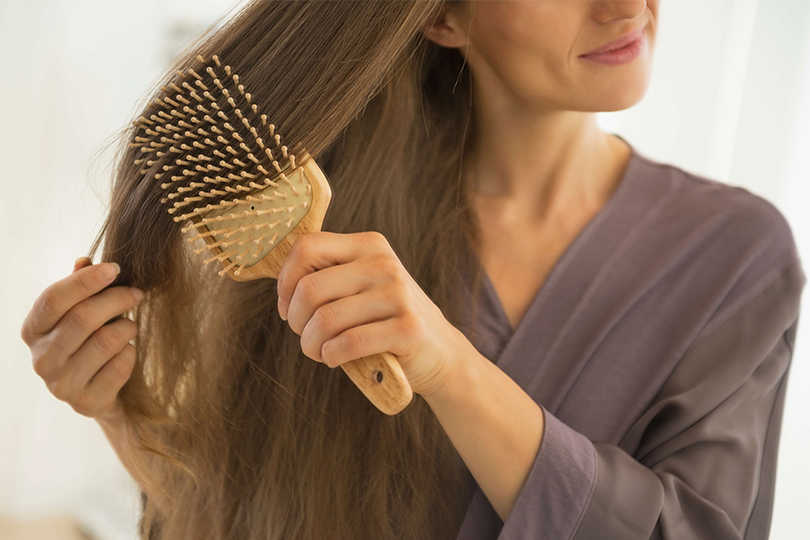 7 способов сделать волосы шелковистыми: советует парикмахер