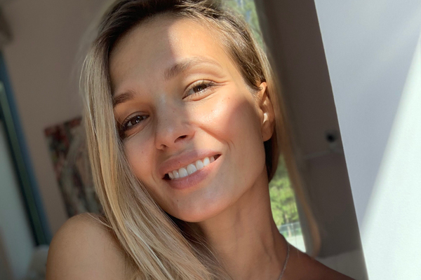Утренняя бьюти-рутина Екатерины Доманьковой: как правильно подготовить кожу к макияжу