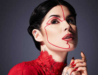 Ауылдың эротикалық суреттері