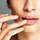 Почему трескаются губы: 10 неочевидных причин