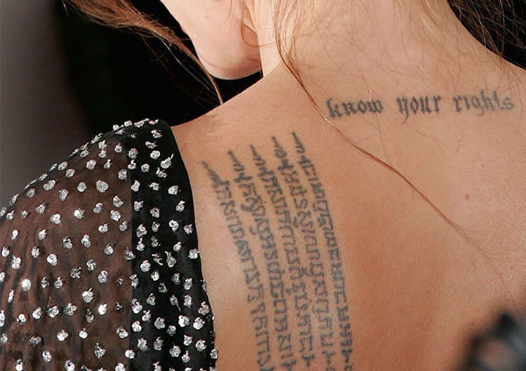 Анджелина Джоли и ее новая татуировка | irhidey.ru