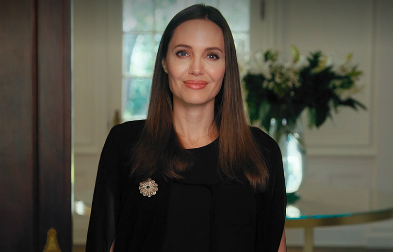 Онлайн Видео Анджелиной Джоли